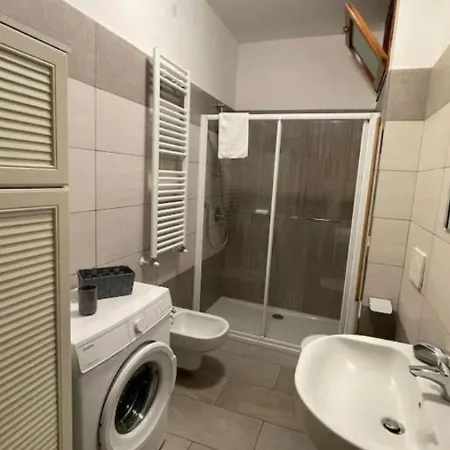 Апартаменты Wh-sem-bilocale Con Giardino In Zona Residenziale - Posto Auto Privato - Wifi