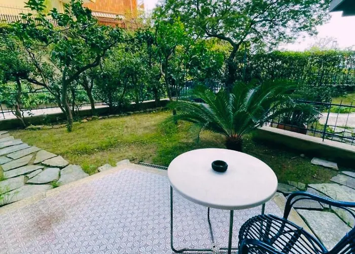 Wh-sem-bilocale Con Giardino In Zona Residenziale - Posto Auto Privato - Wifi